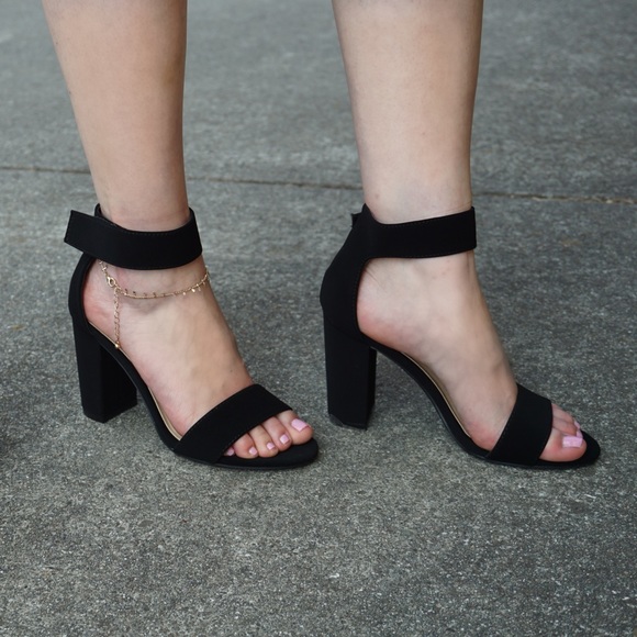 Shoes - Black heels
